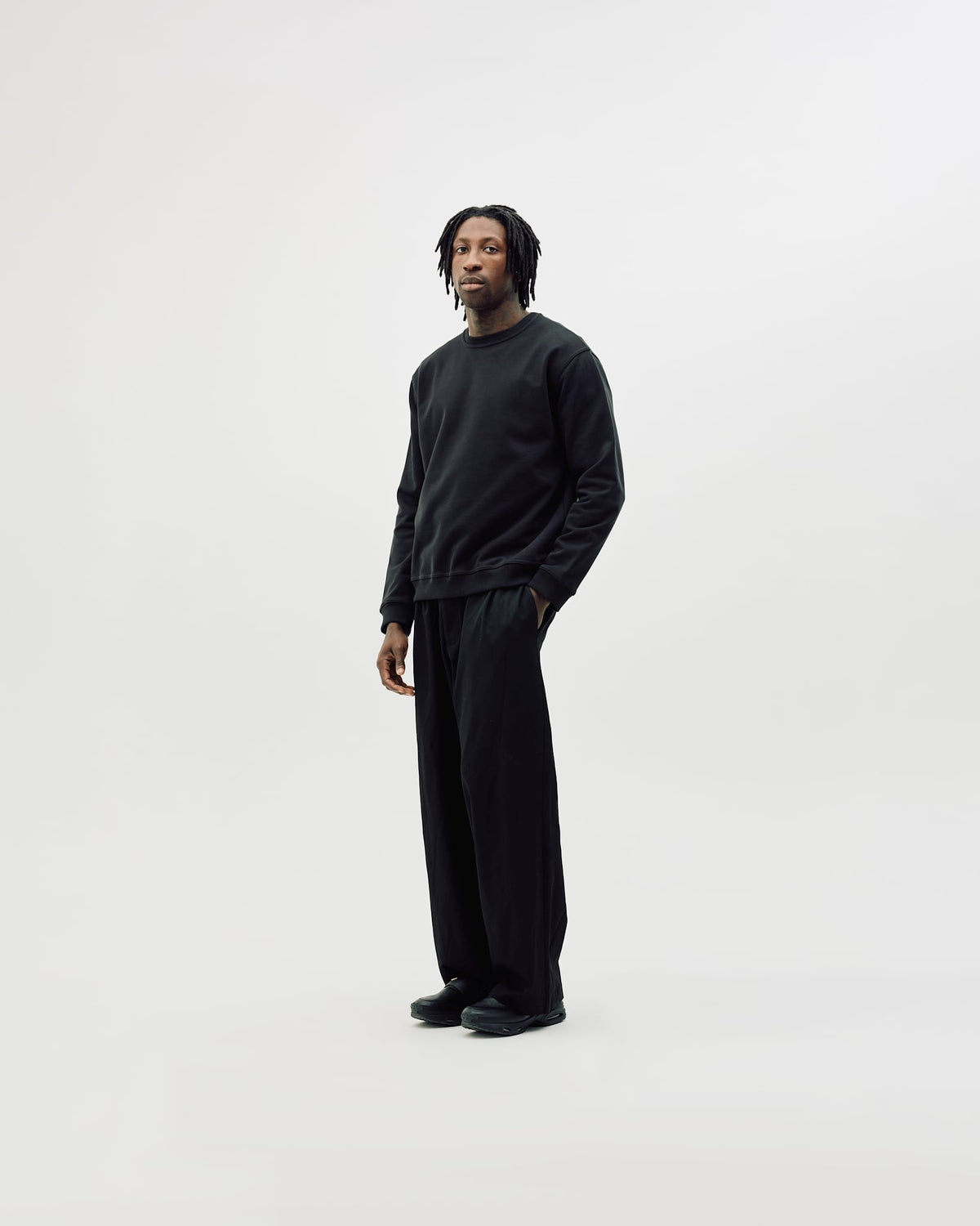 Classic Crewneck, Men - Embroidered Logo - Black